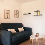 Du Soleil Apartment *
