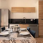 Du Soleil Apartment *