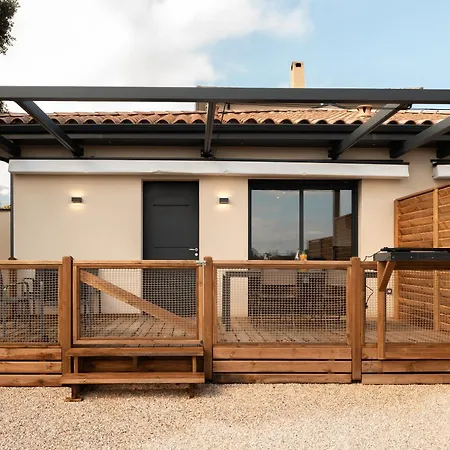 Du Soleil Apartment *