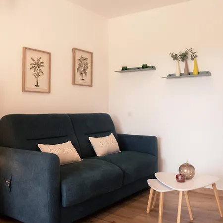 Du Soleil Apartment *
